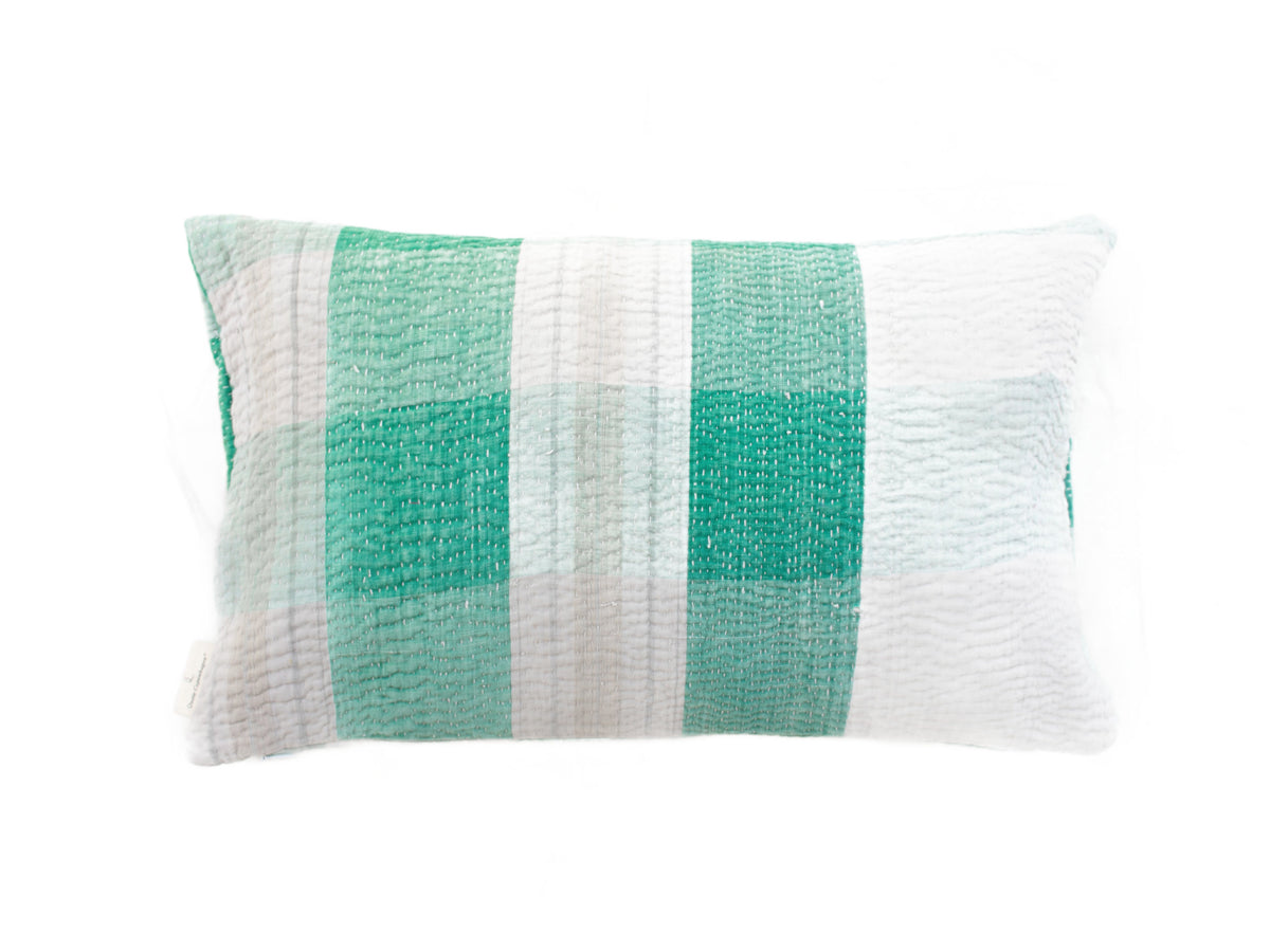 Sari pillowcase 30x50 in green and white patchwork squares with fine textile patterns - unique Indian boho pillow/upcycled sari pillow (sari pillows, ethnic pillows)