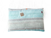 Sari pillowcase in 60x40 with blue, turquoise and white pattern, vintage Indian and oriental boho sari pillow in unique style (upcycled)