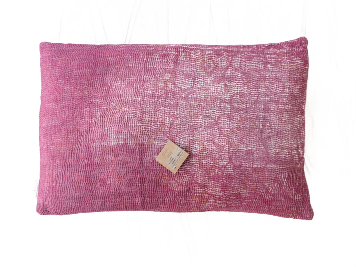 Sari pillowcase 60x40 in cream/white with colorful bohemian patterns in red, green, blue and orange, unique Indian vintage sari pillow/ethnic pillow look.