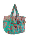 Suzani Vintage Beach dahinter