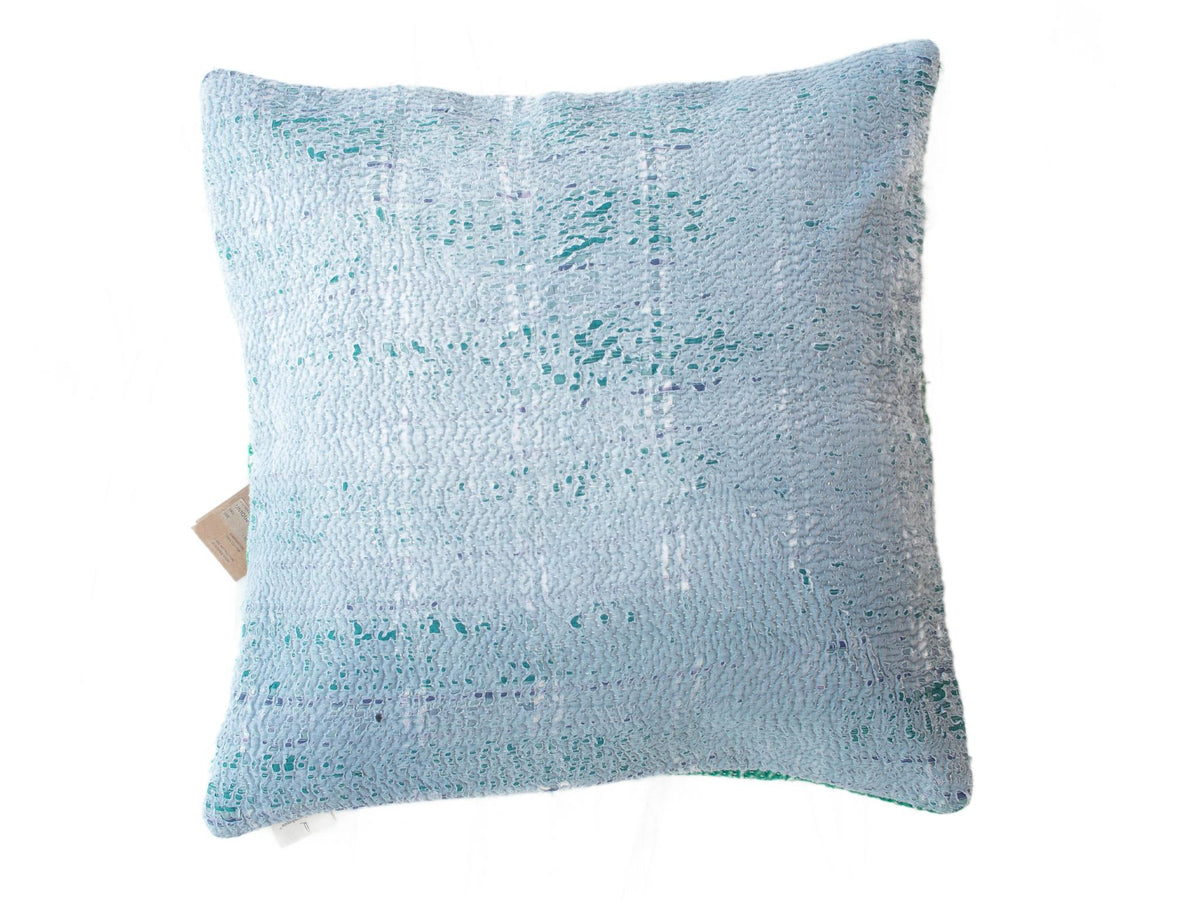 Sari pillowcase 50x50 with vintage boho pattern in light blue and turquoise, colorful Indian sari pillows/upcycled pillow in ethnic style