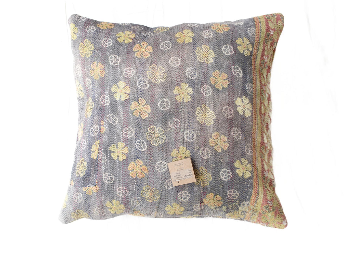 Sari pillowcase 50x50 with vintage bohemian pattern in gray, yellow and pink with colorful border - Indian/upcycled sari pillow for sari pillows and oriental pillowcases