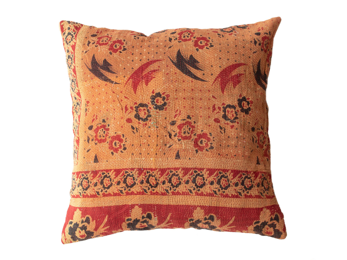 Sari pillowcase 50x50 with vintage boho pattern in warm orange, red and dark blue — Indian Indian pillowcase for unique sari pillows