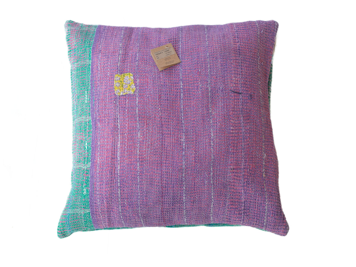 Sari pillowcase 50x50 in vintage purple and pink with pattern, Indian ethnic sari pillows in boho style with turquoise border and colorful details (unique pillow)